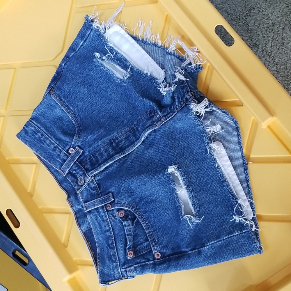 👖LEVI 501 CUTOFFS